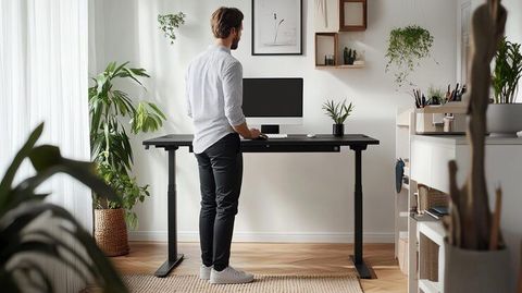 Guide to Choosing Standing Desks for Home Offices With Better Stability and Height Range